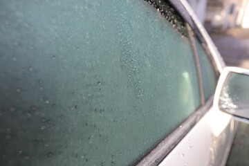 凍ったサイドガラス