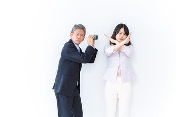 ハラスメントに困る女性社員