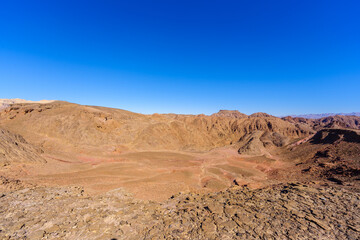 Fototapeta na wymiar Rock formations and landscape, in Timna desert park