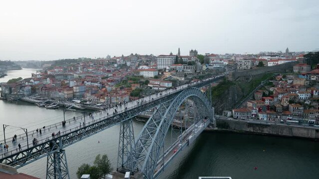 Time-lapse view of Dom Luís I bridge in Porto, Portugal