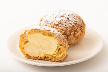 カスタードシュークリーム