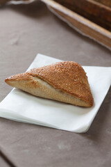 Triangular pastry 