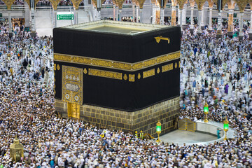Kaaba Islamic Holy Place. Muslim pilgrims making tawaf around Kaaba during Umra or Hajj © Nurlan