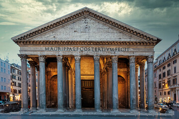 Fototapeta premium Rome Italy ; 03 04 2022 ; Photograph of the Pantheon on a rainy and cloudy afternoon