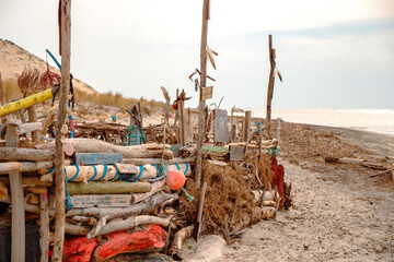 Collective and anonymous work on the Aquitaine coast, France/Oeuvre collective et anonyme sur le littoral aquitain, France - obrazy, fototapety, plakaty
