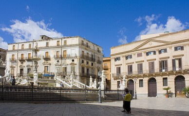 Fototapeta na wymiar Pretoria Fountain at Piazza Pretoria in Palermo, Sicily, Italy 