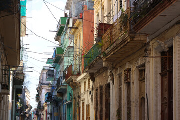 Fototapeta na wymiar Ancient buildings in Old Havana, Cuba