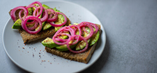 Red Onion Pickles Bread with Avocado