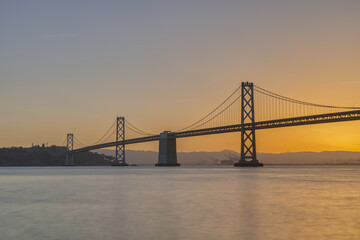 Fototapeta na wymiar Silhouette of Famous San Francisco Bridge in the Morning