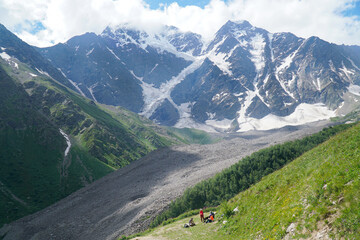 Fototapeta na wymiar road in the mountains in summer. Caucasus