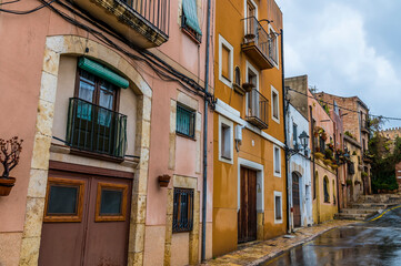 A view up a typical street in the city of Tarragona on a spring day