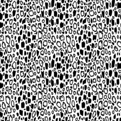 Vector seamless pattern. Repeatable texture with hand drawn wavy strokes. Artistic background.