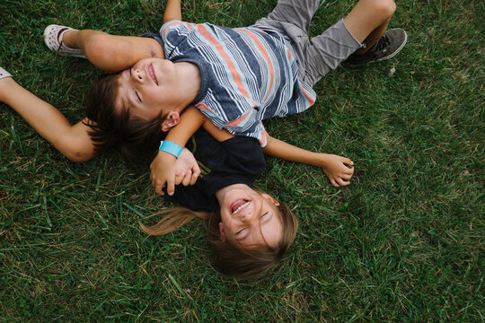 kids playing in grass