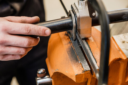 Carbon stem in the vise