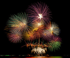 Fototapeta na wymiar Firework Festival at Pattaya City in Thailand that established every year at the end on the month of November during 26