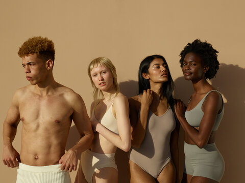 Group portrait with different skincolors - imperfection
