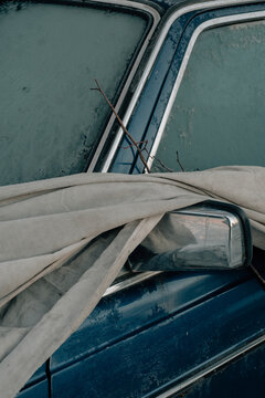 abandoned car