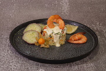 Timbales de Arroz com Camrão - Batatas e Legumes