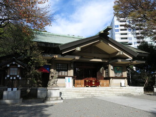 秋の気配が漂う原宿の東郷神社