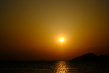 Fototapeta premium Beautiful sunset by the sea