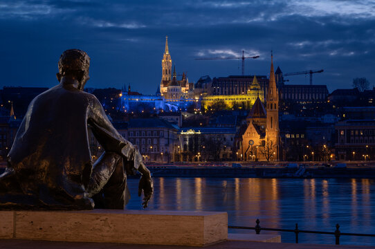 Fisherman's Bastion in Ukrainian colors - Budapest&rsquo;s solidarity