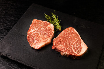 ステーキ　Photos of luxury grilled steaks outdoors