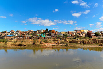 Fototapeta na wymiar Briqueterie dans les environs d'Antananarivo à Madagascar