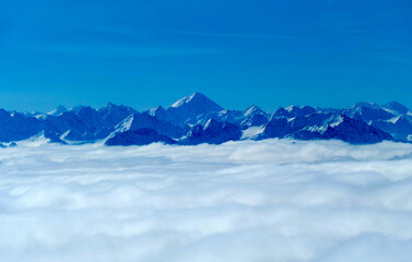 Panoramablick auf die Tiroler Alpen von der Zugspitze aus