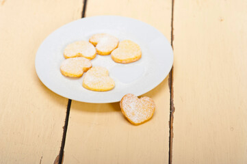 heart shaped shortbread valentine cookies