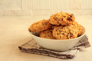 Oat cookies with raisin in a bowl
