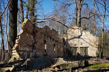 alte verfallene Ruine einer Villa