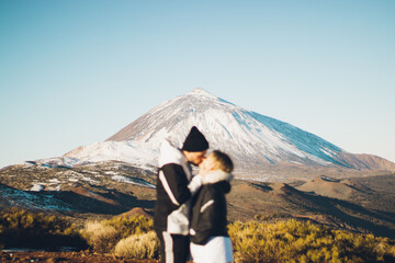 Fototapeta na wymiar kiss in front off Teide