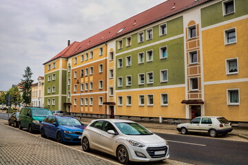 Fototapeta na wymiar niesky, deutschland - plattenbau im stadtzentrum