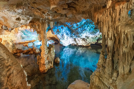 fotografie della grotta di nettuno a capo caccia