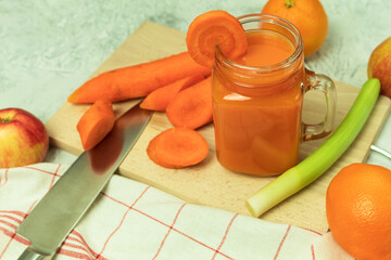 Fresh and healthy juice from carrots and leeks