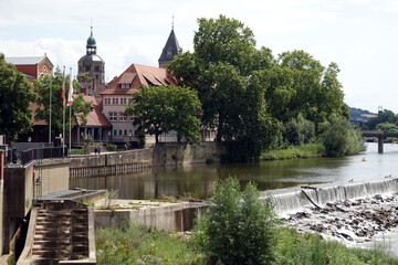 Fototapeta na wymiar Wehr an der Weser in Hameln