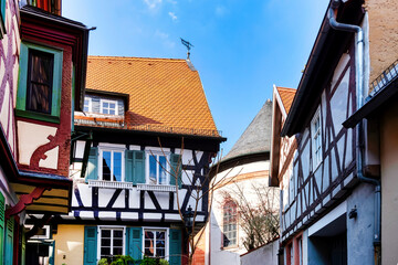 Historical half-timbered houses in the old town of Aschaffenburg, Germany. - Historische Fachwerkhäuser in der Altstadt von Aschaffenburg, Deutschland