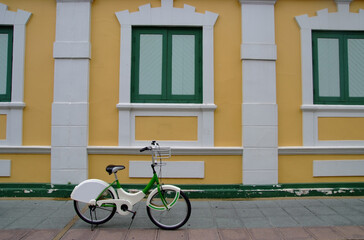 Fototapeta na wymiar Bicycle with beautiful classic buildings in the background, Bangkok, Thailand