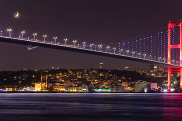 Fototapeta na wymiar Night in the Istanbul Bosphorus, Uskudar Istanbul Turkey