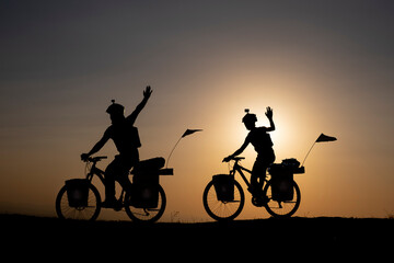 Obraz premium travelers on a world tour with bicycles