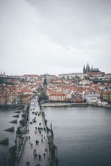 Fototapeta na wymiar charles bridge and Prague castle viewed from a tower 