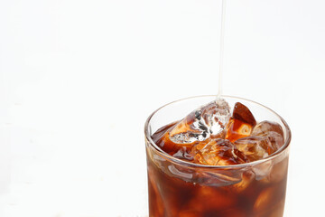 アイスコーヒにはちみつHoney for iced coffee