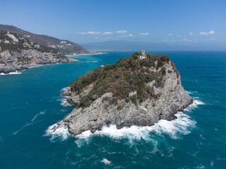 fotografia aerea dell isola di Bergeggi