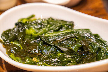A plate of fresh kelp © Kai Zhao