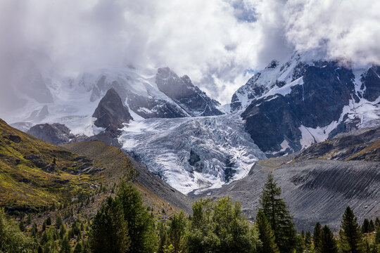 Val Roseg. Bernina Group. Engadin. Graub&uuml;nden, Switzerland