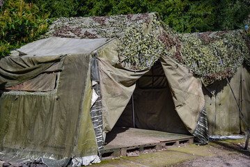 Army tent © Simon T