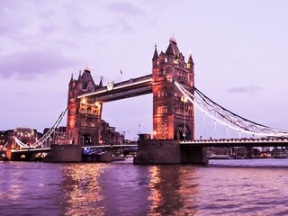 Fototapeta na wymiar Sunny day at Tower Bridge in London, United Kingdom