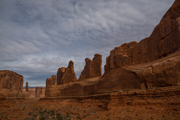View tothe wall of the rocks.