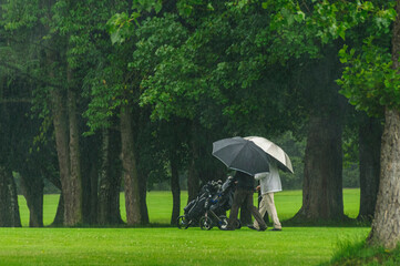 Gewitter über dem Golfplatz