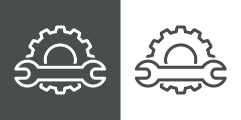 Maquinaria industrial. Logotipo con rueda dentada con silueta de herramienta llave con líneas en fondo gris y fondo blanco © teracreonte